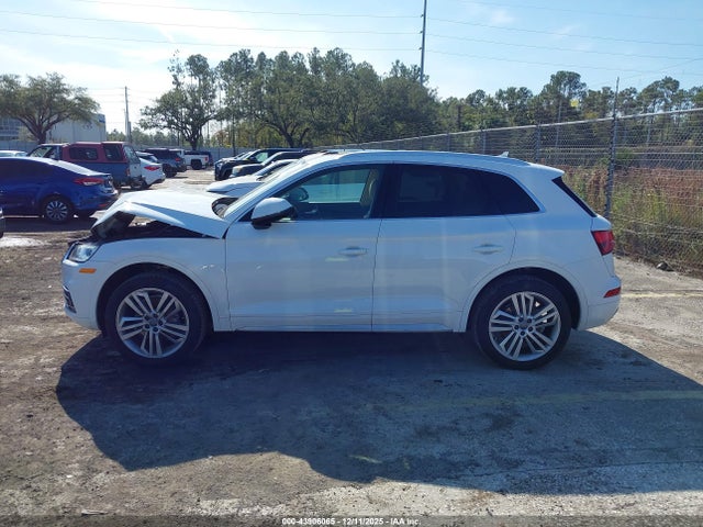Продажа на аукционе авто 2019 Audi Q5 45 Premium, vin: WA1BNAFY7K2075020, номер лота: 43906065