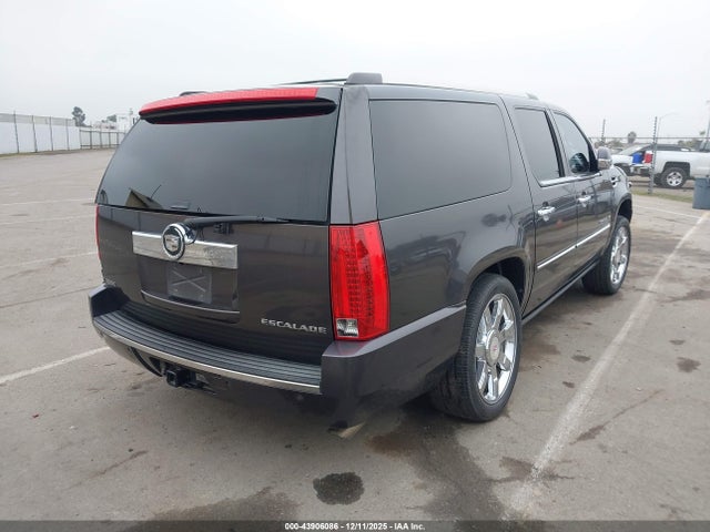 2011 CADILLAC ESCALADE ESV 1GYS3JEF7BR223406 Photo 3