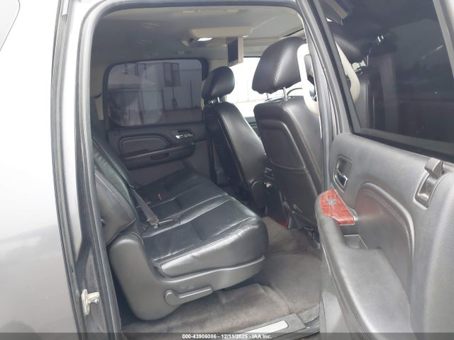 2011 CADILLAC ESCALADE ESV 1GYS3JEF7BR223406 Photo 7