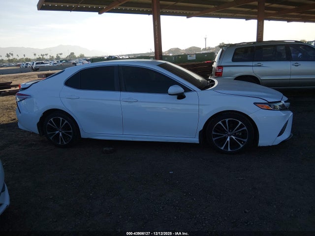4T1B11HK9JU536663 Toyota CAMRY SE