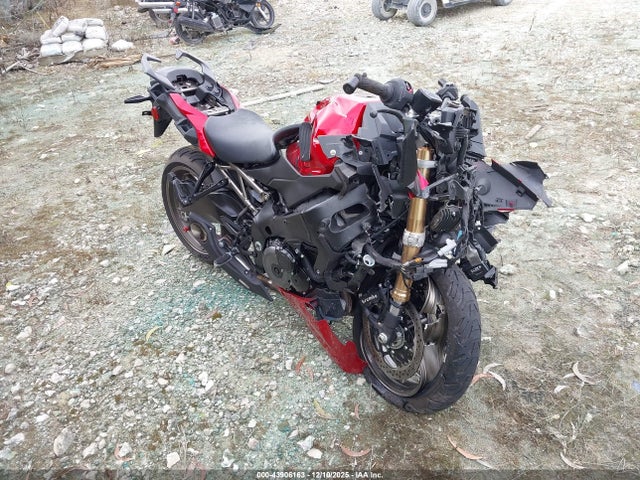 2024 SUZUKI GSX1000 JS1EK12B9R7100326