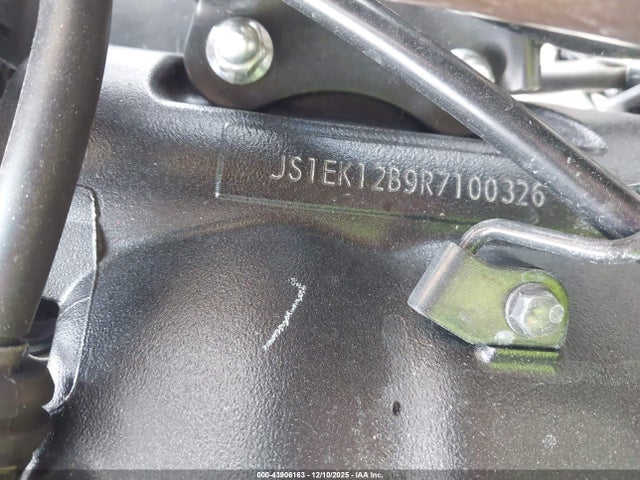 2024 SUZUKI GSX1000 JS1EK12B9R7100326 Photo 9