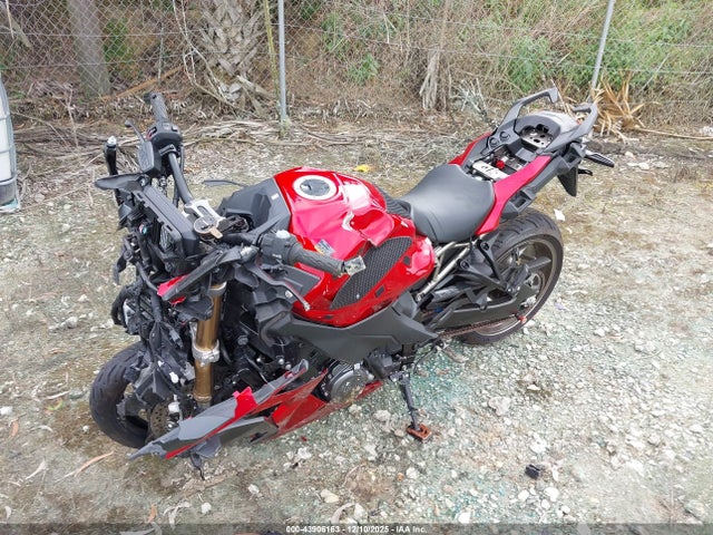 2024 SUZUKI GSX1000 JS1EK12B9R7100326 Photo 1