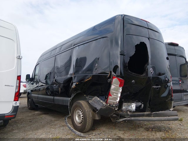 Mercedes-Benz Sprinter 2500 High Roof 2015 WD4PE8DC3F5949059 Image 14
