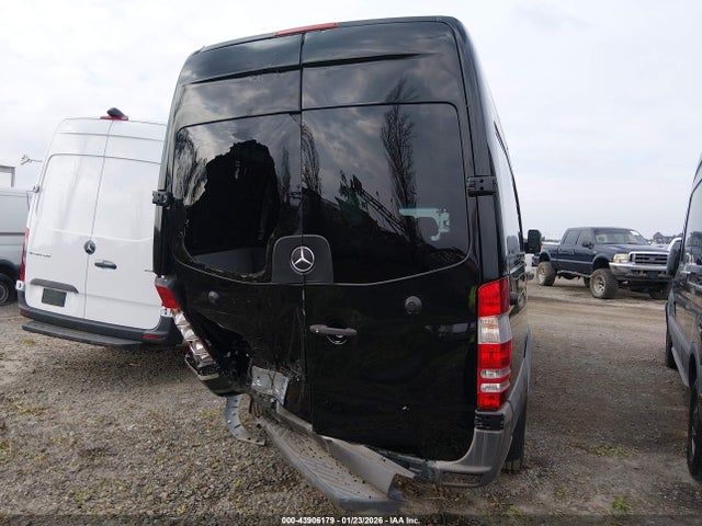 Mercedes-Benz Sprinter 2500 High Roof 2015 WD4PE8DC3F5949059 Image 16