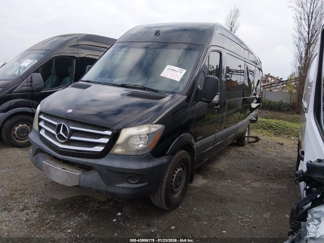 Mercedes-Benz Sprinter 2500 High Roof 2015 WD4PE8DC3F5949059 Image 2