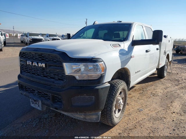 3C6UR5HJ9NG366146 RAM 2500 Tradesman 4x4 8&#039; Box