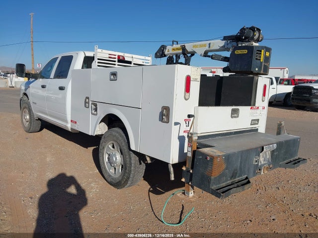 3C6UR5HJ9NG366146 RAM 2500 Tradesman 4x4 8&#039; Box