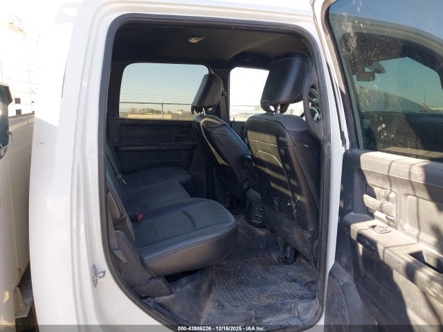 3C6UR5HJ9NG366146 RAM 2500 Tradesman 4x4 8&#039; Box