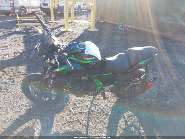 Kawasaki Er650 N 2025 ML5EREN18SDAF9327 Image 13