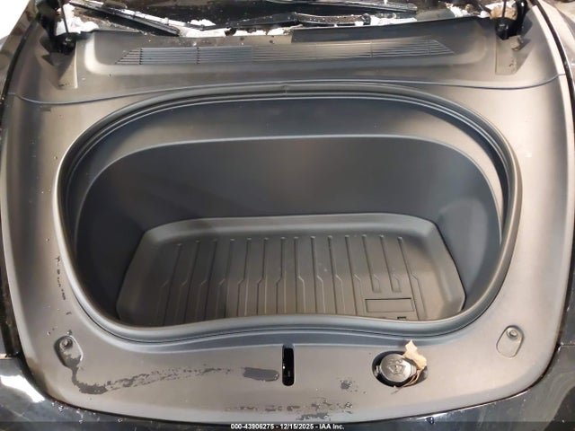 43906275 :رقم المزاد ، 5YJ3E1EBXSF063268 vin ، 2025 Tesla Model 3 Long Range All-wheel Drive مزاد بيع