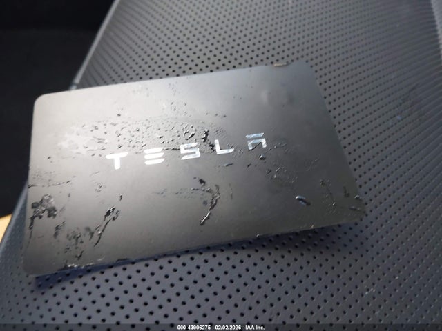 43906275 :رقم المزاد ، 5YJ3E1EBXSF063268 vin ، 2025 Tesla Model 3 Long Range All-wheel Drive مزاد بيع