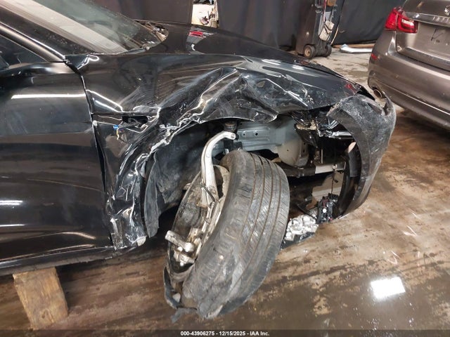 43906275 :رقم المزاد ، 5YJ3E1EBXSF063268 vin ، 2025 Tesla Model 3 Long Range All-wheel Drive مزاد بيع