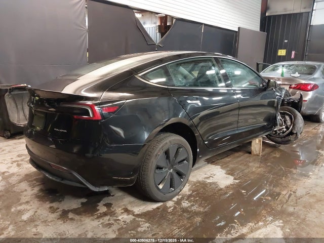 43906275 :رقم المزاد ، 5YJ3E1EBXSF063268 vin ، 2025 Tesla Model 3 Long Range All-wheel Drive مزاد بيع