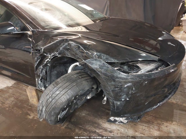 43906275 :رقم المزاد ، 5YJ3E1EBXSF063268 vin ، 2025 Tesla Model 3 Long Range All-wheel Drive مزاد بيع