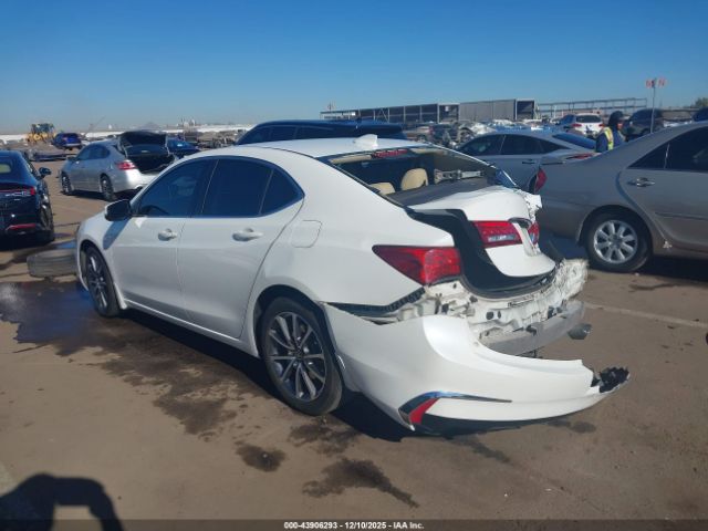2018 ACURA TLX 19UUB2F3XJA003395 Photo 2
