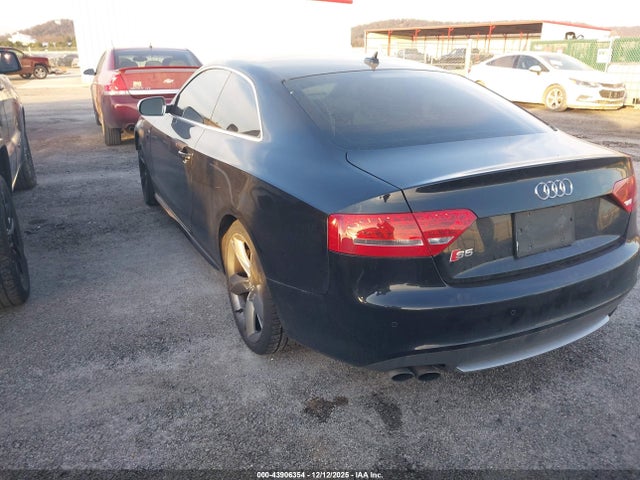 2010 AUDI S5 WAUVVAFR6AA004162 Photo 2