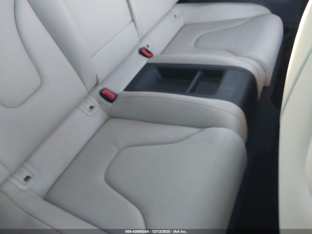 2010 AUDI S5 WAUVVAFR6AA004162 Photo 7