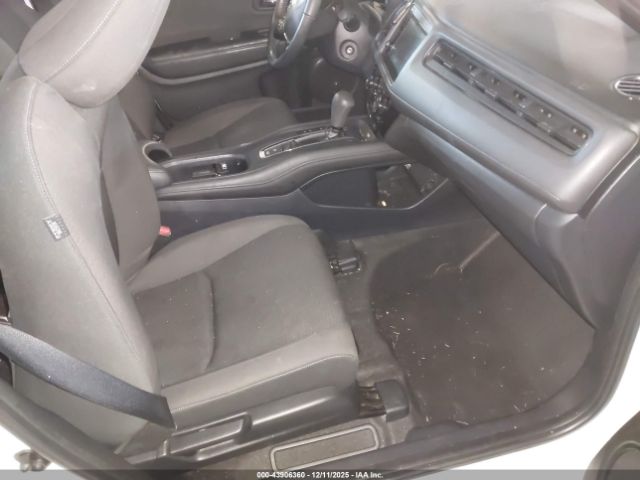 2019 HONDA HR-V 3CZRU6H16KM725446 Photo 4