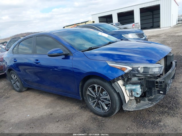 43906477 :رقم المزاد ، 3KPF24AD8RE724424 vin ، 2024 Kia Forte Lxs مزاد بيع