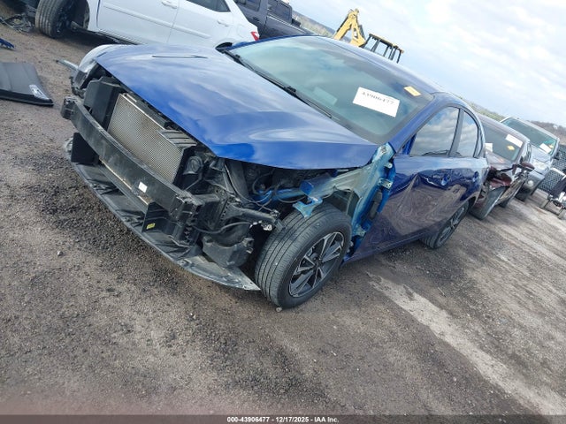 43906477 :رقم المزاد ، 3KPF24AD8RE724424 vin ، 2024 Kia Forte Lxs مزاد بيع