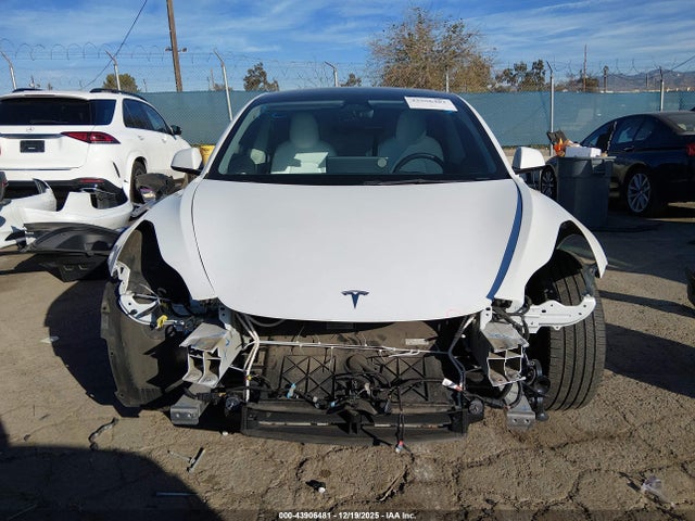 Tesla Model 3 Rear-wheel Drive 2022 5YJ3E1EA7NF361420 Image 13