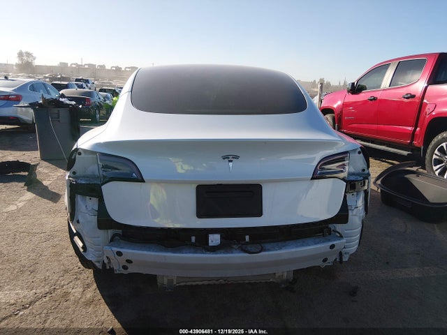 Tesla Model 3 Rear-wheel Drive 2022 5YJ3E1EA7NF361420 Image 17