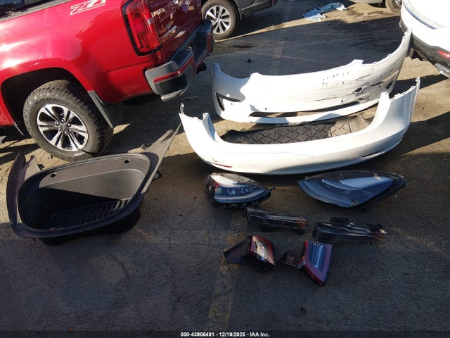 Tesla Model 3 Rear-wheel Drive 2022 5YJ3E1EA7NF361420 Image 12