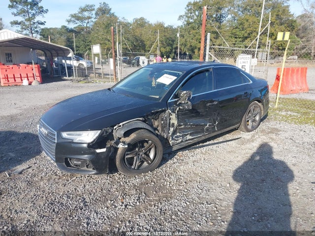 2017 AUDI A4 WAUENAF41HN013925 Photo 1