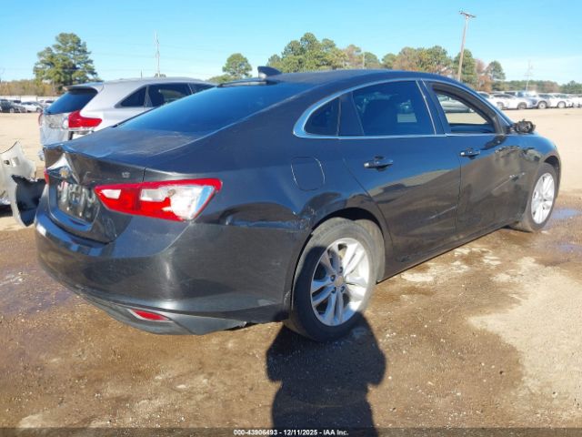 2017 CHEVROLET MALIBU 1G1ZE5ST4HF233233 Photo 3