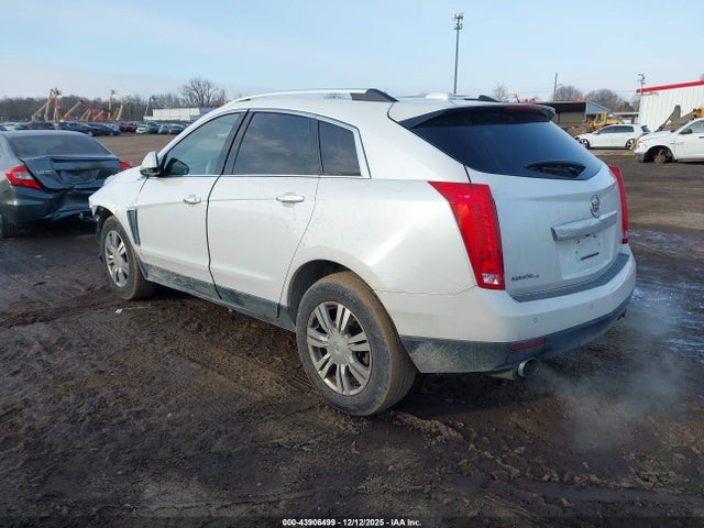 2015 CADILLAC SRX 3GYFNEE3XFS559076 Photo 2