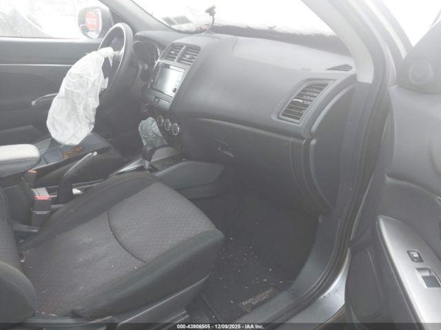 2018 MITSUBISHI OUTLANDER SPORT JA4AP3AU9JU024255 Photo 4