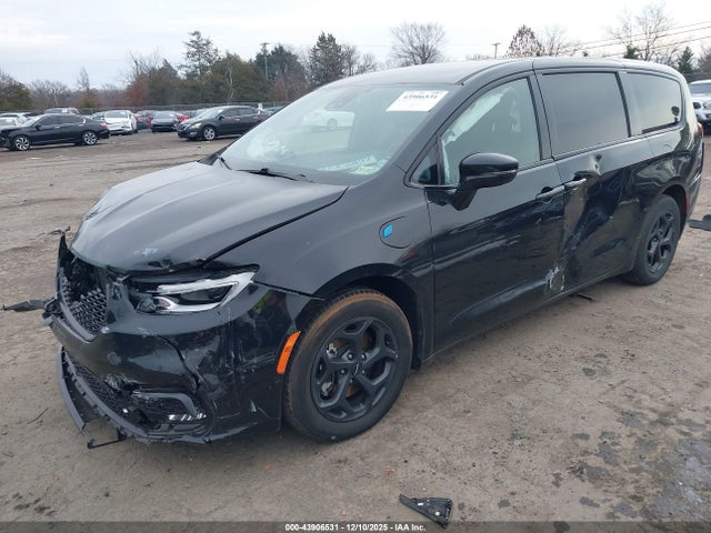 2022 CHRYSLER PACIFICA HYBRID 2C4RC1L72NR134678 Photo 1