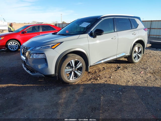 JN8AT3CA0MW028826 Nissan Rogue Sl Fwd