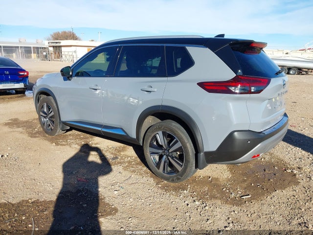 JN8AT3CA0MW028826 Nissan Rogue Sl Fwd