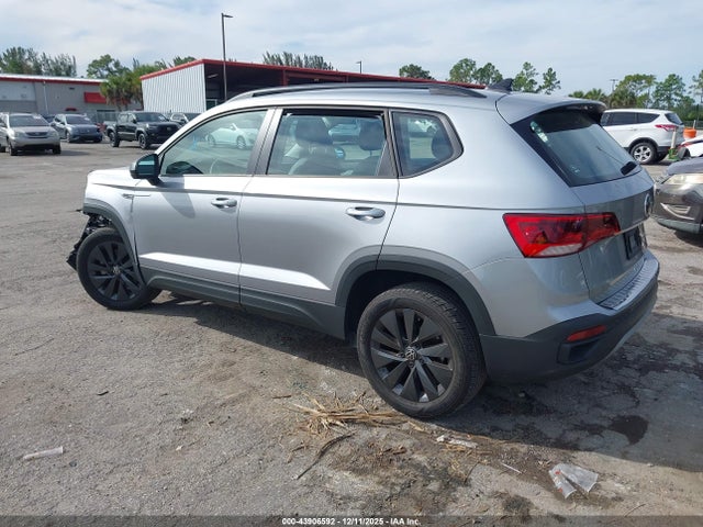 2022 Volkswagen Taos 1.5t S მანქანა იყიდება აუქციონზე, vin: 3VVCX7B22NM037802, აუქციონის ნომერი: 43906592