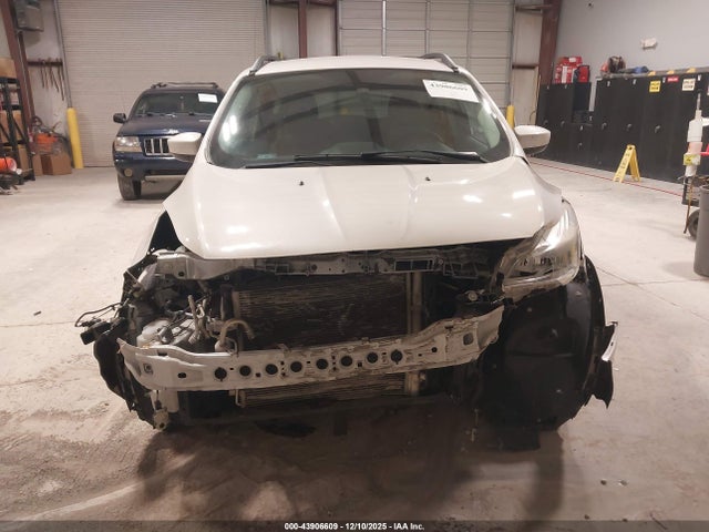 1FMCU0GX1GUB58558 Ford ESCAPE SE