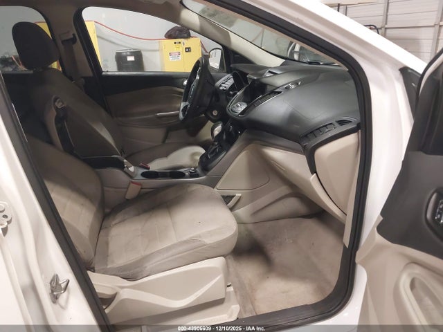 1FMCU0GX1GUB58558 Ford ESCAPE SE