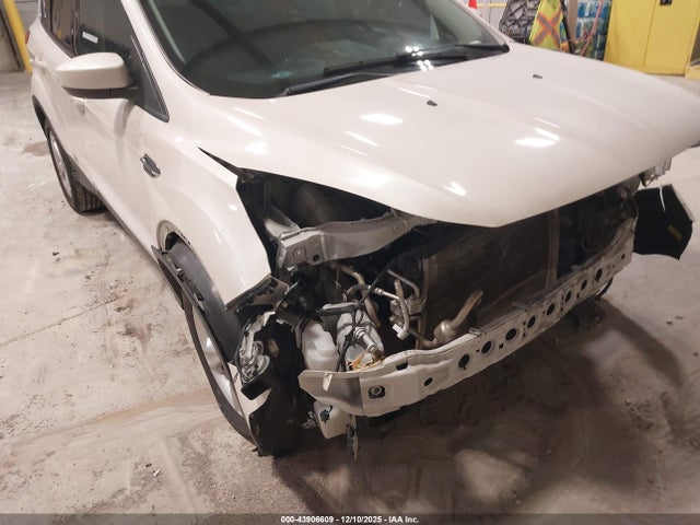 1FMCU0GX1GUB58558 Ford ESCAPE SE