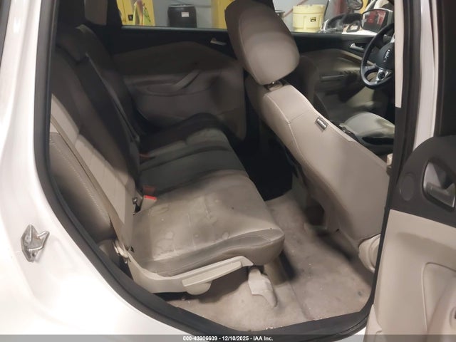 1FMCU0GX1GUB58558 Ford ESCAPE SE