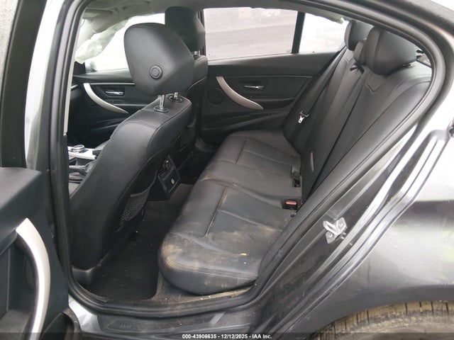WBA3B1C5XEP680747 BMW 320i