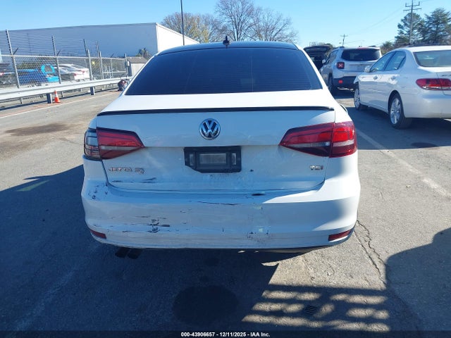 Продаж на аукціоні авто 2018 Volkswagen Jetta 1.8t Se Sport, vin: 3VWD17AJ4JM213382, номер лоту: 43906657