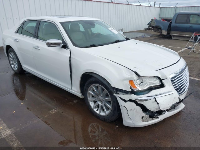 2011 CHRYSLER 300C 2C3CA6CT6BH538403