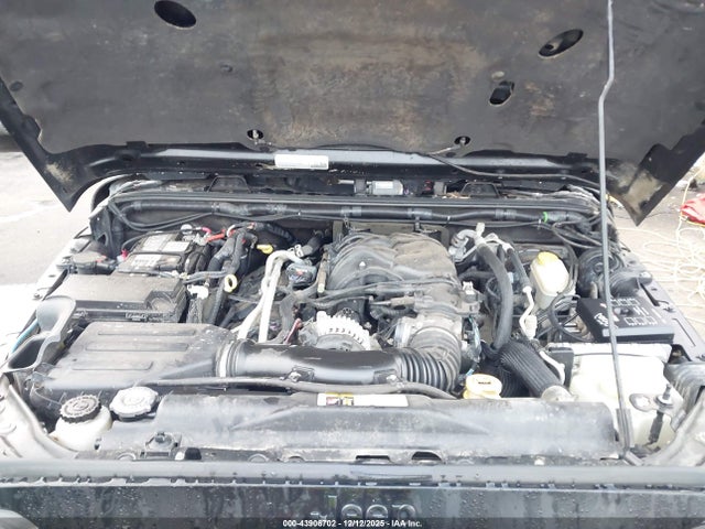 1C4BJWEG3FL714646 Jeep Wrangler Unlimited Sahara