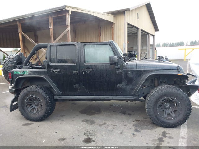 1C4BJWEG3FL714646 Jeep Wrangler Unlimited Sahara