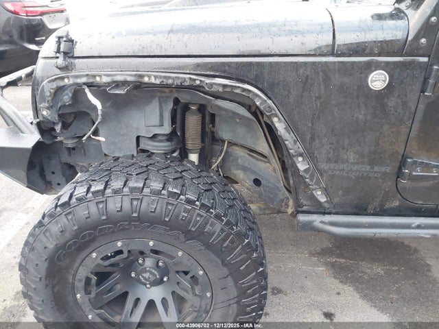 1C4BJWEG3FL714646 Jeep Wrangler Unlimited Sahara