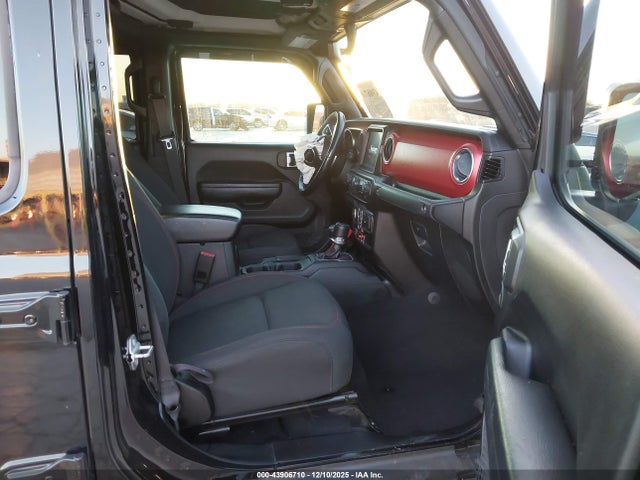 1C6JJTBG9NL114752 Jeep Gladiator Rubicon 4x4