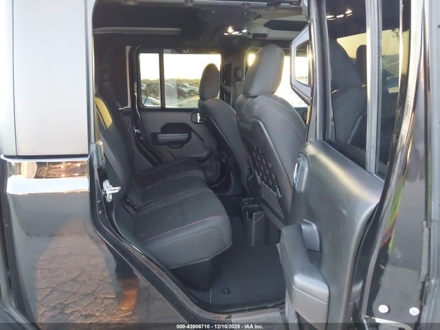 1C6JJTBG9NL114752 Jeep Gladiator Rubicon 4x4