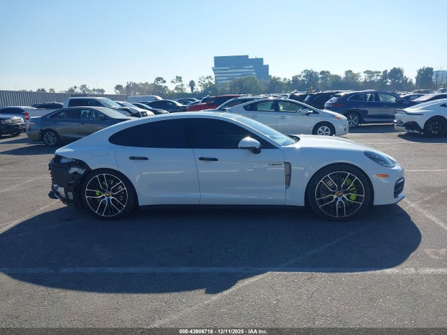 WP0AE2A75NL125157 Porsche Panamera E-hybrid 4/4 Platinum Edition
