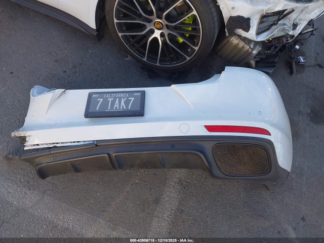 WP0AE2A75NL125157 Porsche Panamera E-hybrid 4/4 Platinum Edition